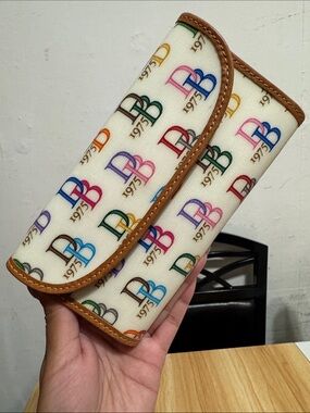 Dooney & Bourke 1975 signature Y2K wallet